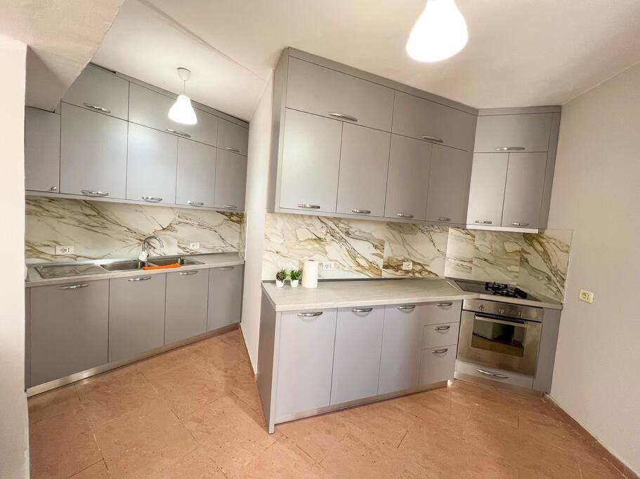 Appartement Scanderbeg Square 2br Tirana